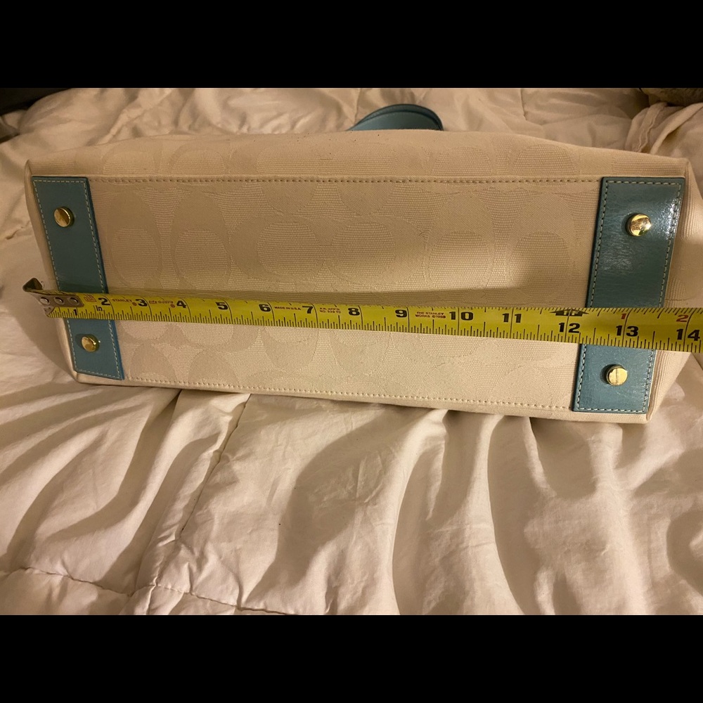 Auth Coach Large Bag - Picture 7 of 8